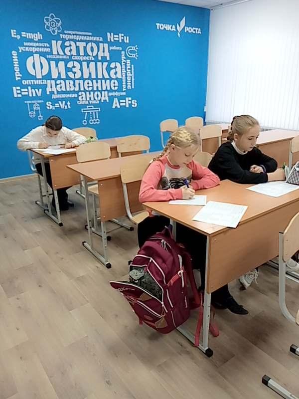Выставка  рисунков.